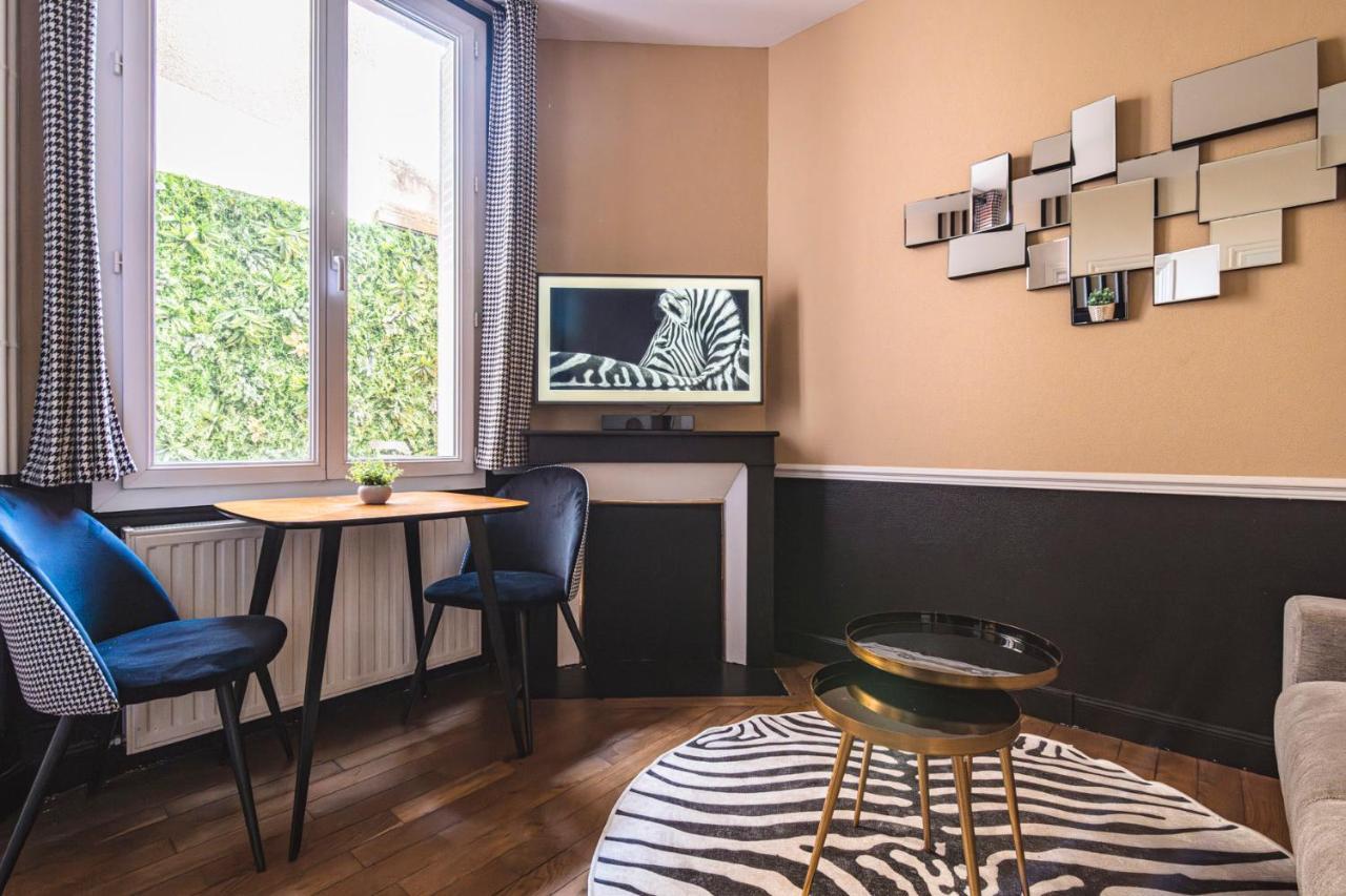 Mm Suites Reims Centre Terasse Exterior foto